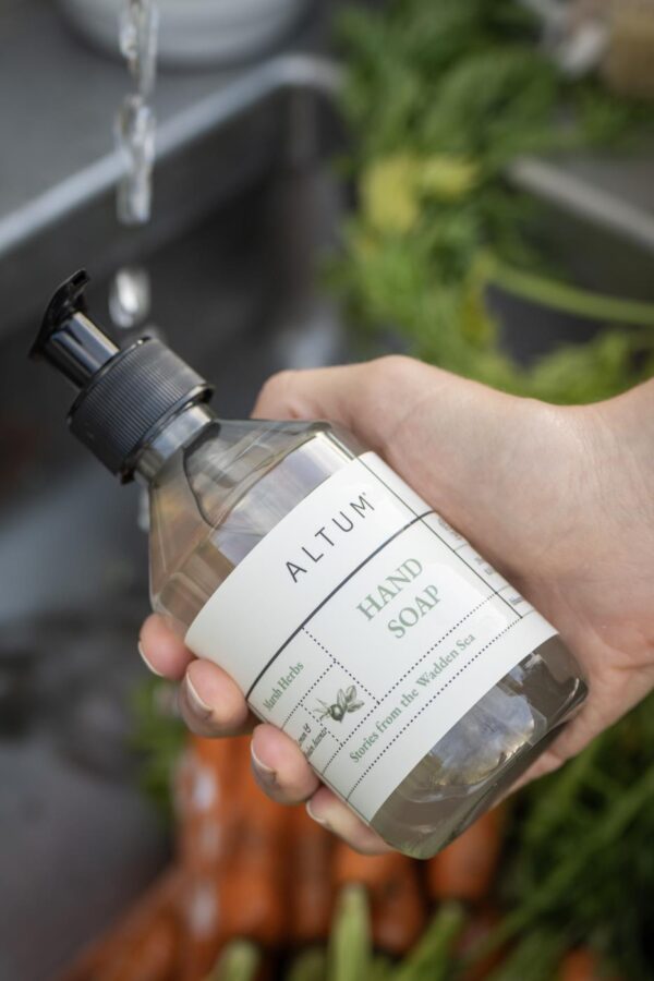 ALTUM Handseife Marsh Herbs 250ml – Bild 3