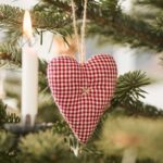My Nostalgic Christmas 5er Set Stoff Herzen zum aufhängen, Adventsdeko – Bild 2